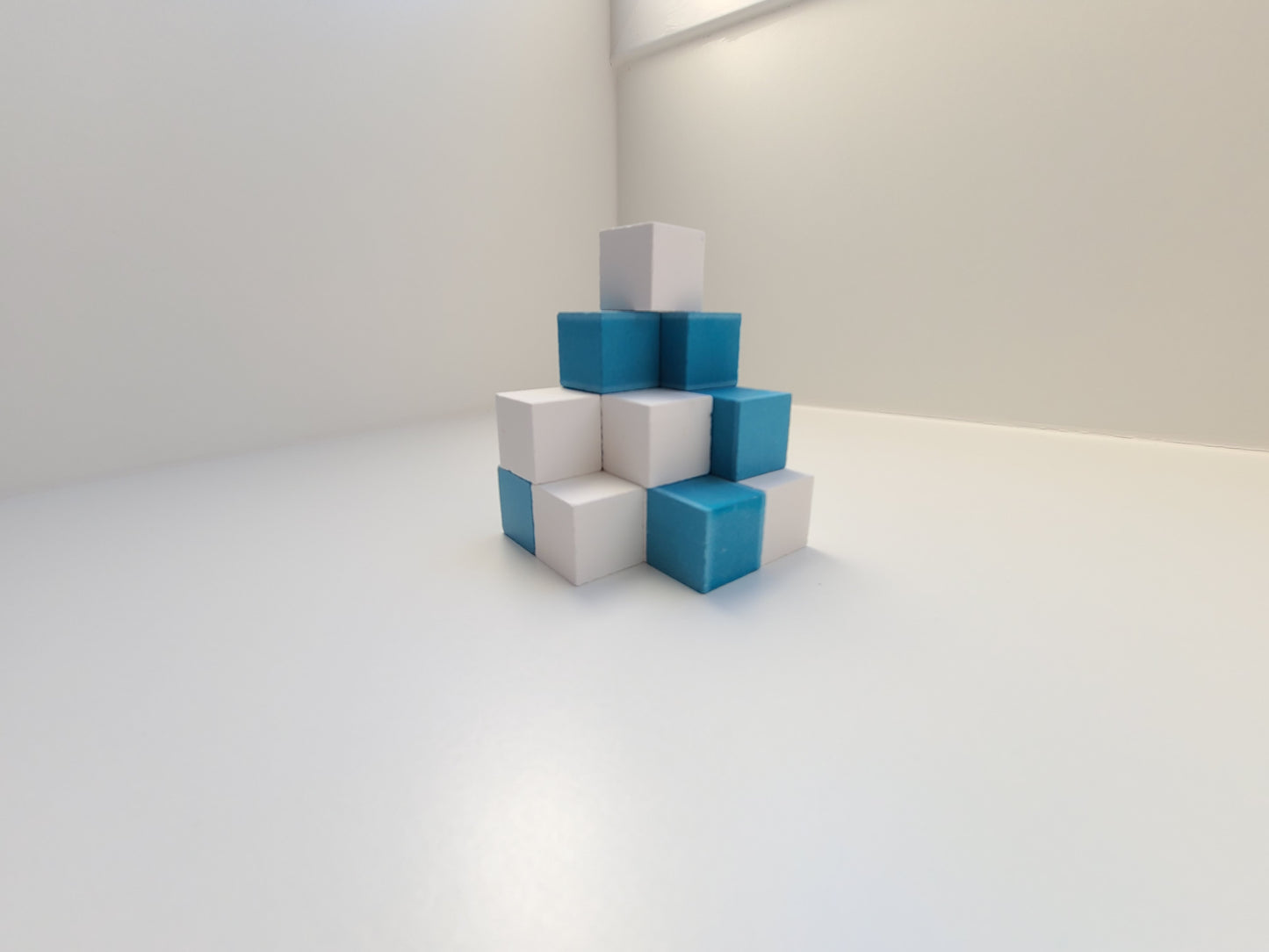 LumieCUBE